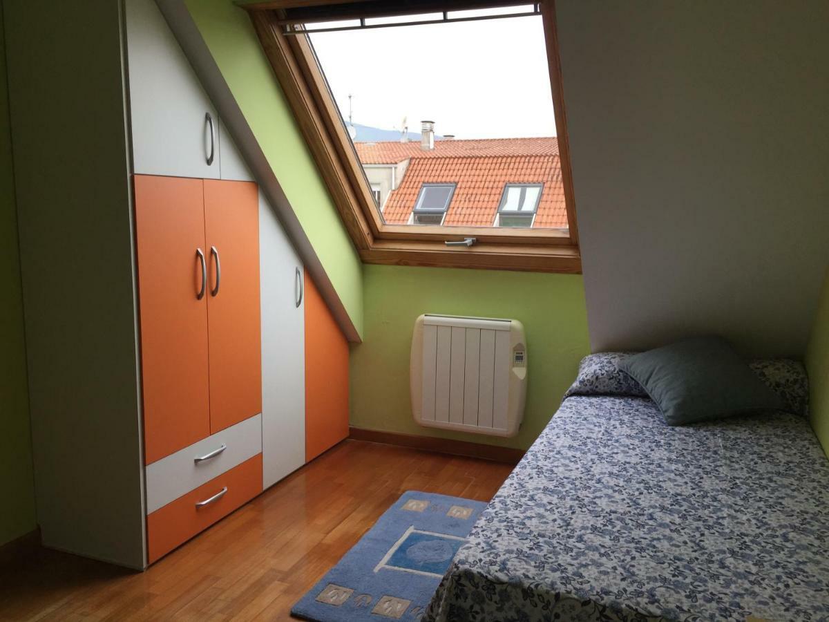 Atico Luadas Apartment Caldas De Reis Luaran gambar